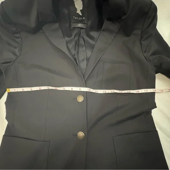 Aritzia Talula Black Wool Blend Tailored Blazer Women’s 10 - Picture 4 of 9